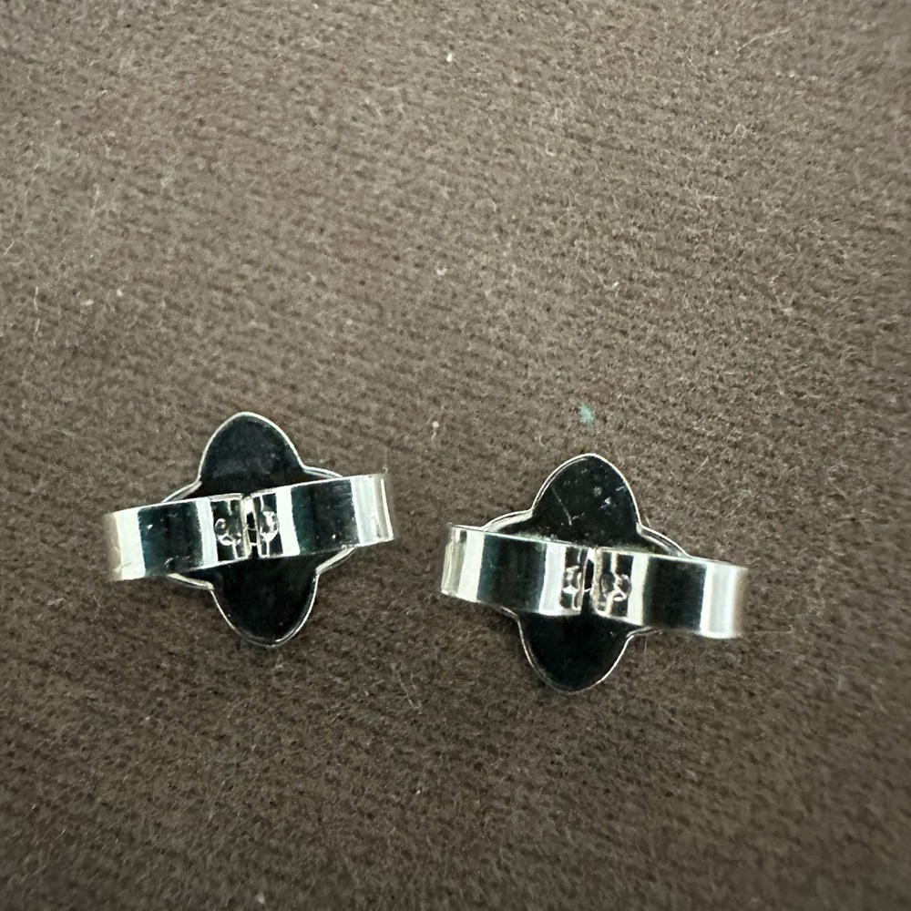 David Yurman Silver Hoop Earrings - Picture 13 of 14